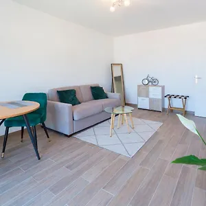 Appartement Les Lucioles, Menton