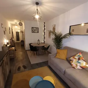 Appartement Centre 4 Couchages Et équipements Bébé, Menton