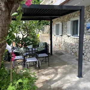 Appartement La Cigale Avec Grand Terrasse, Menton